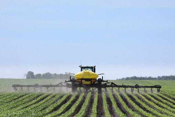 FAST AG 8200 Liquid Fertilizer Applicator - Image 0